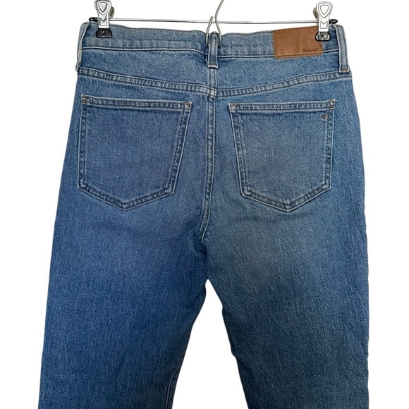 Madewell The Mid-Rise Perfect Vintage Jean in Ainsdale Wash: Knee-Rip Edition - Picture 8 of 10
